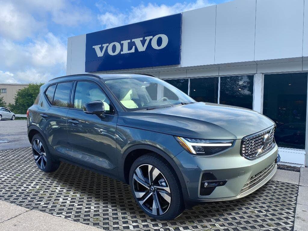 2026 Volvo XC40 B5 Ultra AWD