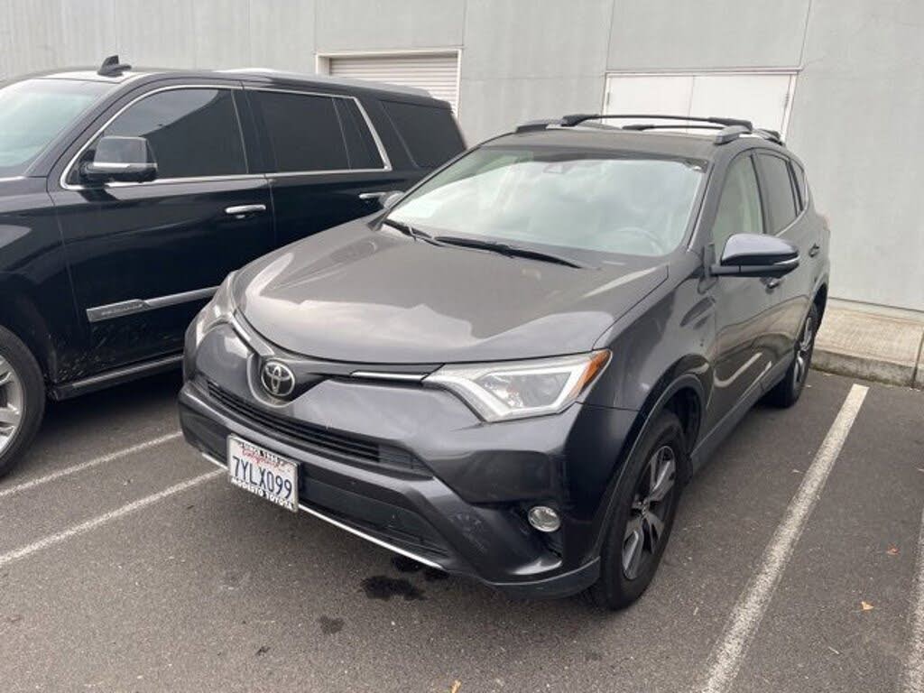 2017 Toyota RAV4 XLE