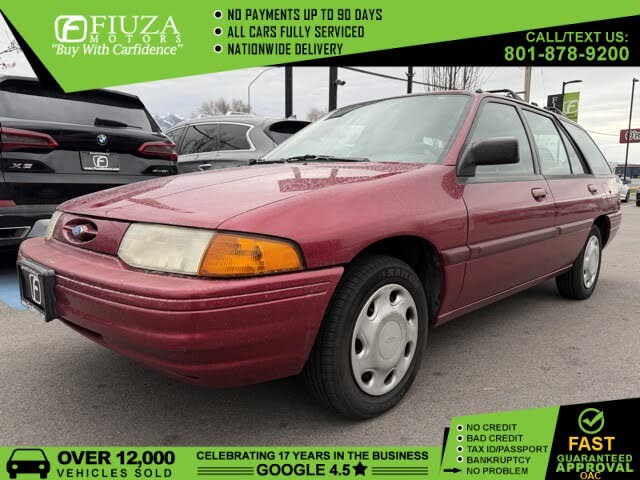 1995 Ford Escort 4 Dr LX Wagon