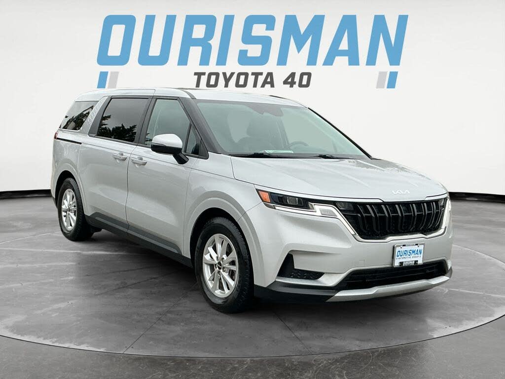 2023 Kia Carnival LX FWD