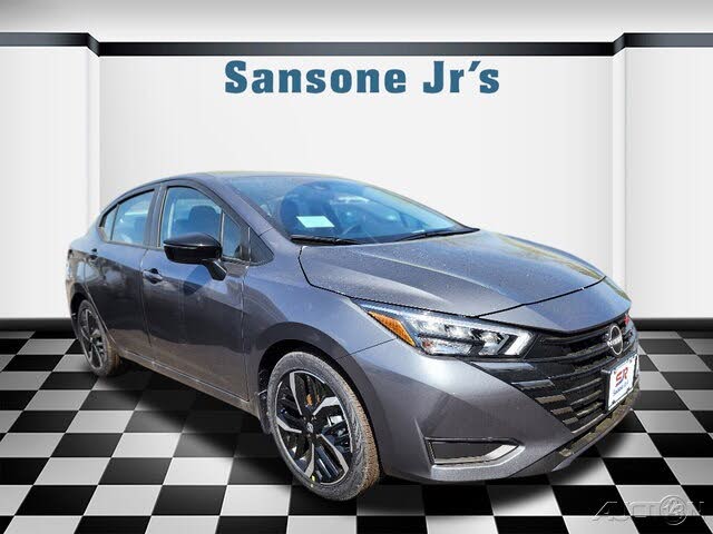 2025 Nissan Versa SR FWD