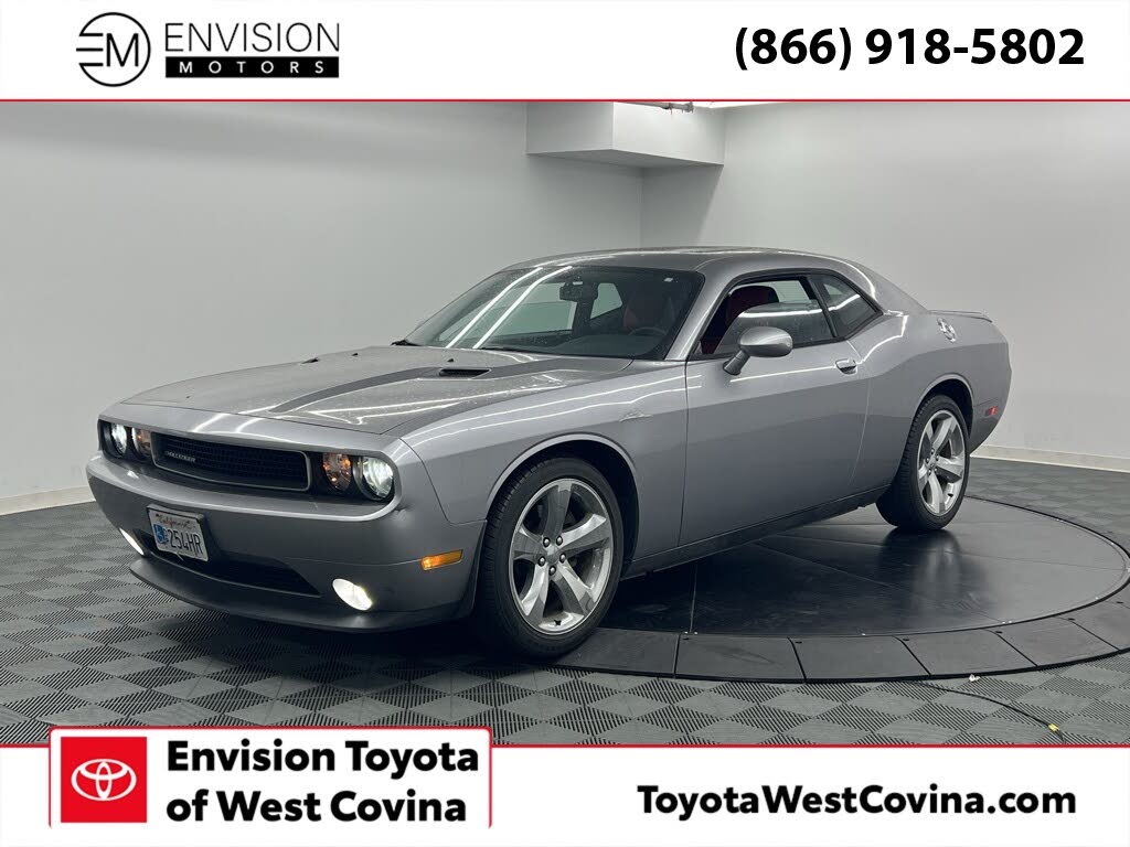 2014 Dodge Challenger SXT RWD