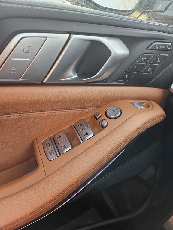 2022 BMW X7 xDrive40i AWD