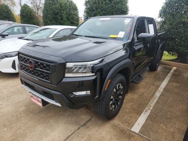 2023 Nissan Frontier PRO-4X Crew Cab 4WD