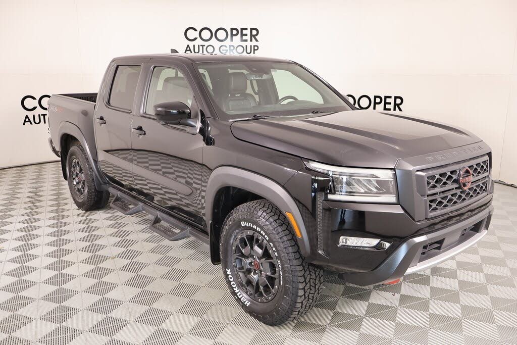 2023 Nissan Frontier PRO-4X Crew Cab 4WD