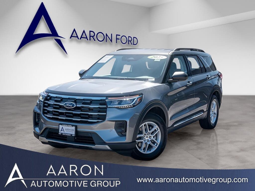 2025 Ford Explorer Active RWD