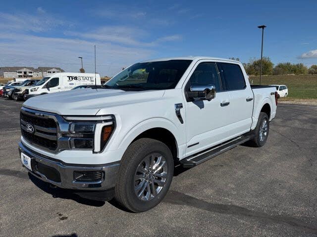 2025 Ford F-150 Lariat SuperCrew 4WD