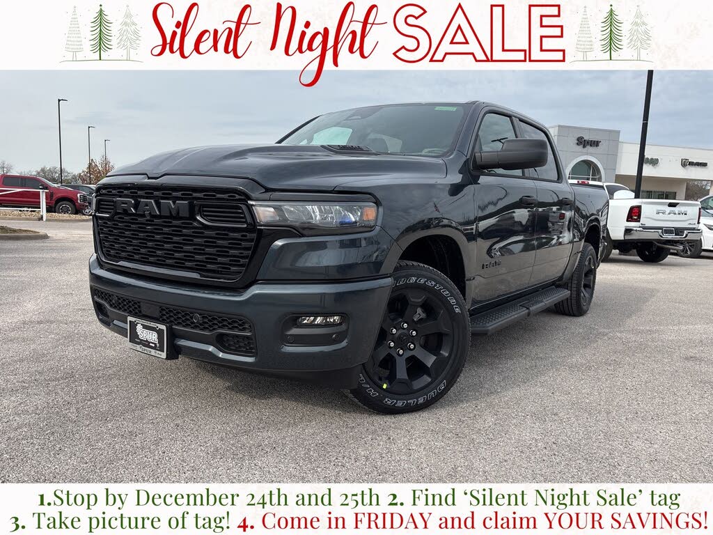 2026 RAM 1500 Express Crew Cab 4WD