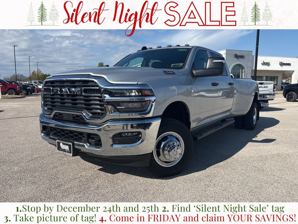 2026 RAM 3500 Tradesman Crew Cab LB DRW 4WD