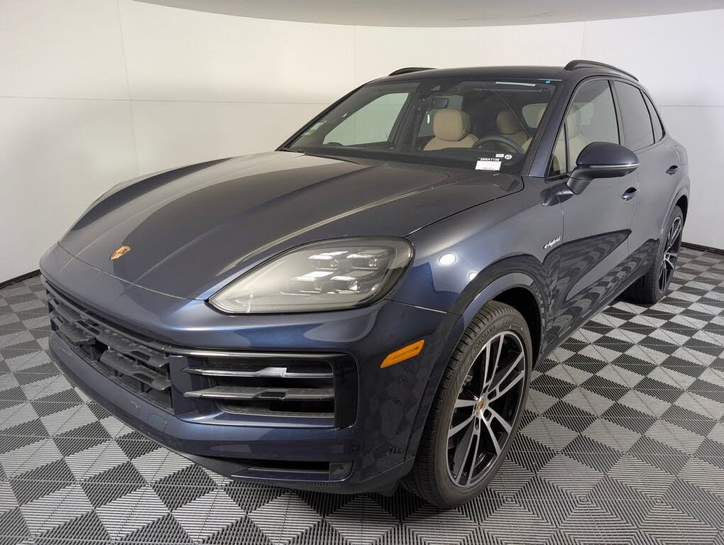 2026 Porsche Cayenne AWD