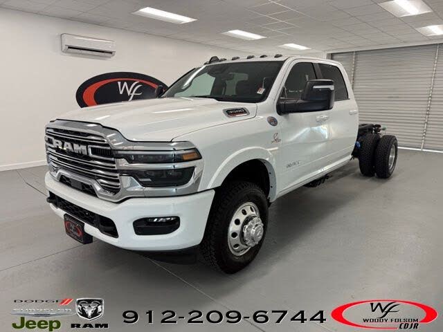 2026 RAM 3500 Chassis Tradesman Crew Cab LB DRW 4WD