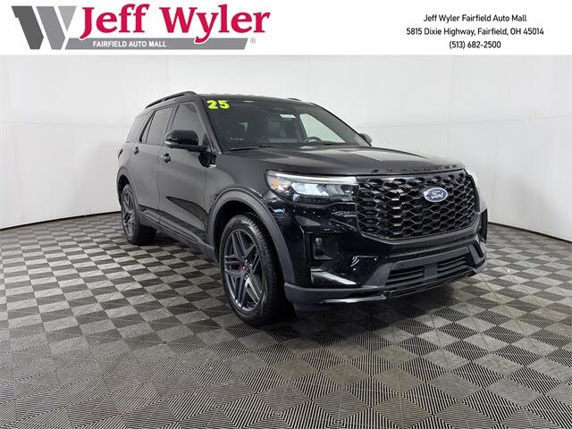 2025 Ford Explorer ST-Line AWD