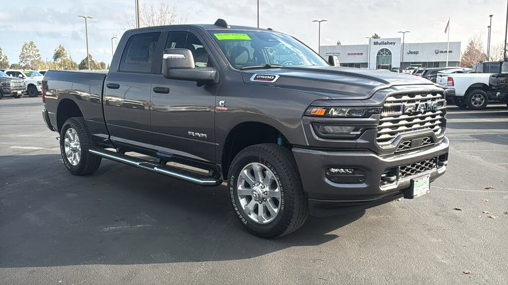 2026 RAM 2500 Big Horn Crew Cab 4WD