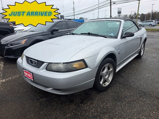 2004 Ford Mustang Deluxe Convertible RWD