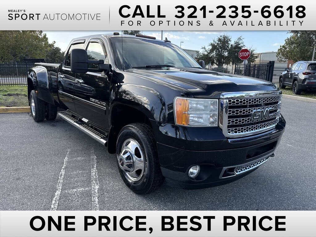 2014 GMC Sierra 3500HD Denali Crew Cab LB DRW 4WD