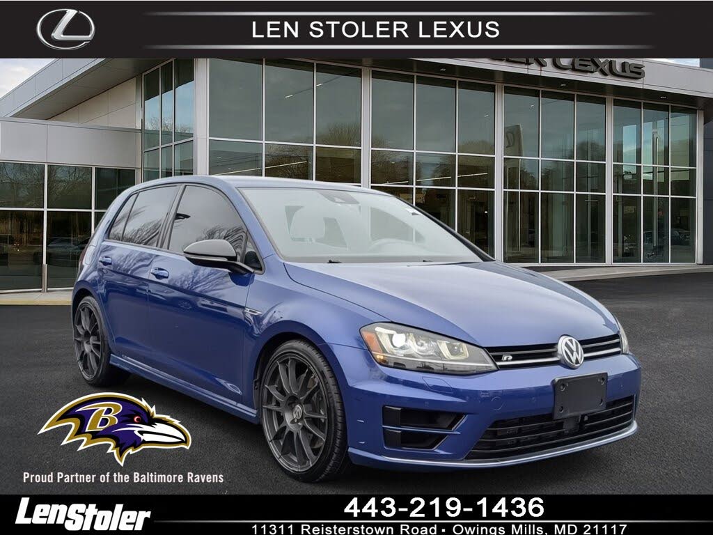 2016 Volkswagen Golf R 4-Door with DCC and Navigation
