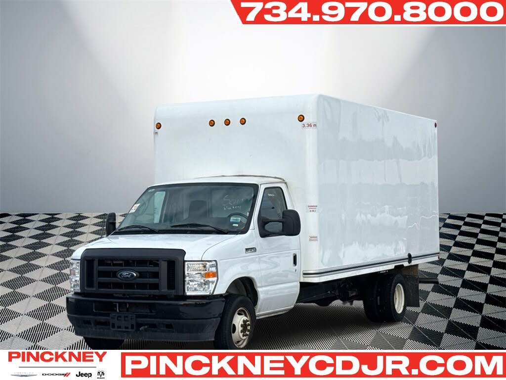 2024 Ford E-Series Chassis E-450 SD Cutaway 158 DRW RWD