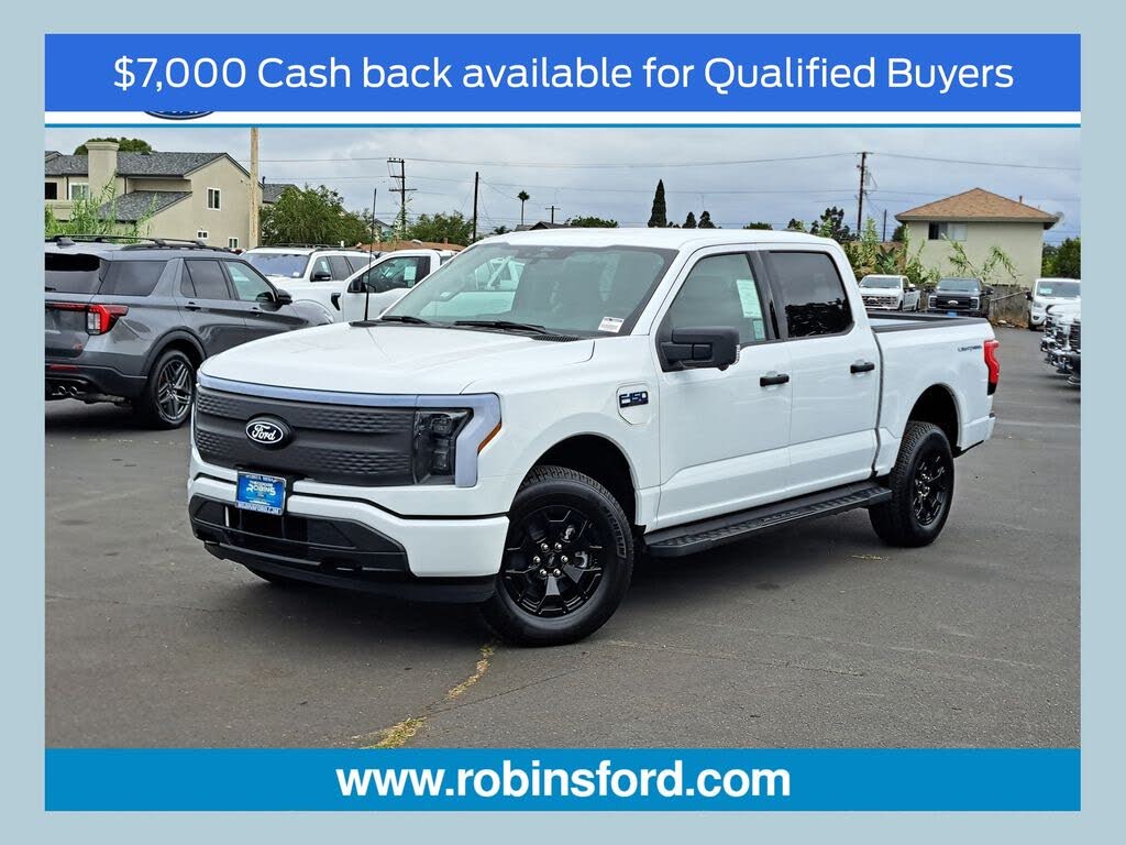 2025 Ford F-150 Lightning XLT SuperCrew AWD