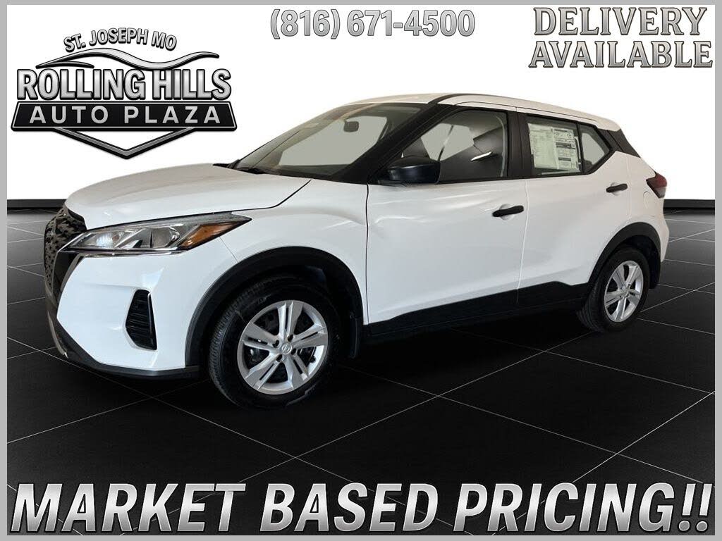 2025 Nissan Kicks Play S FWD