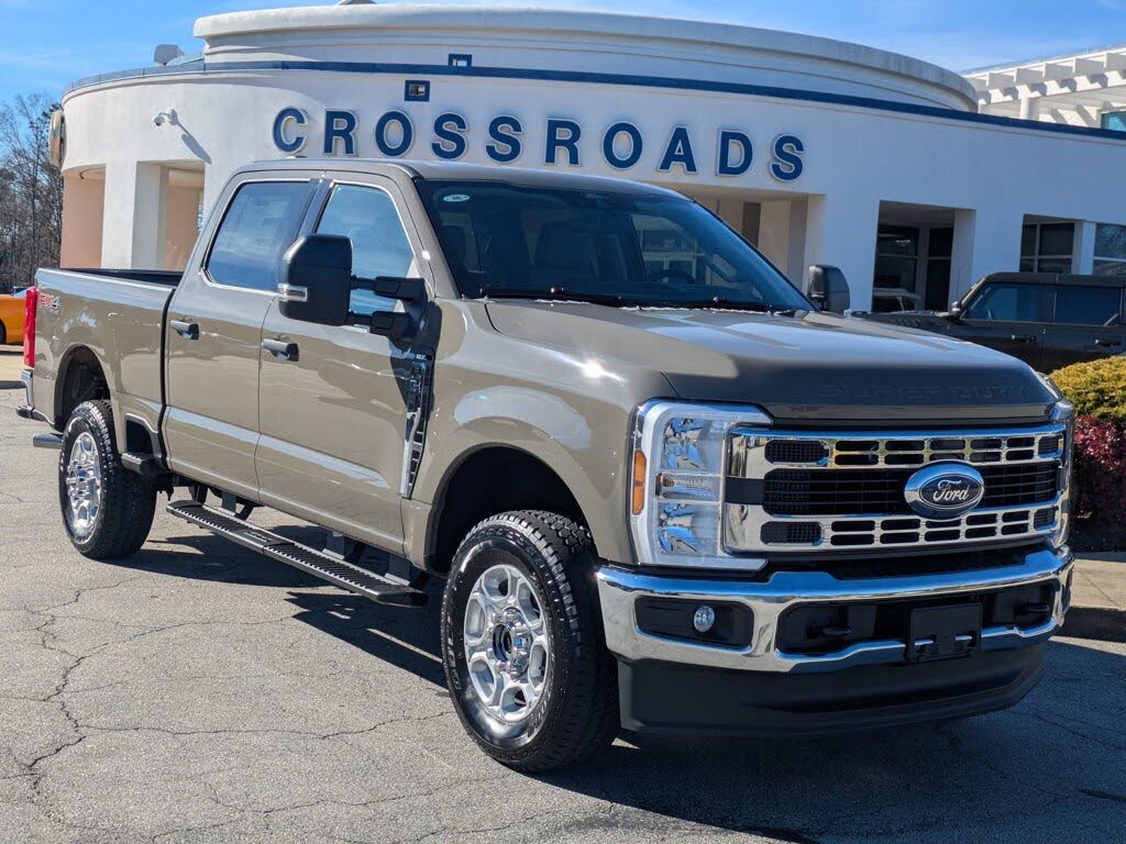 2026 Ford F-250 Super Duty XLT Crew Cab 4WD