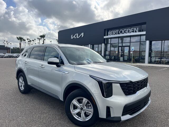 2026 Kia Sorento LX FWD
