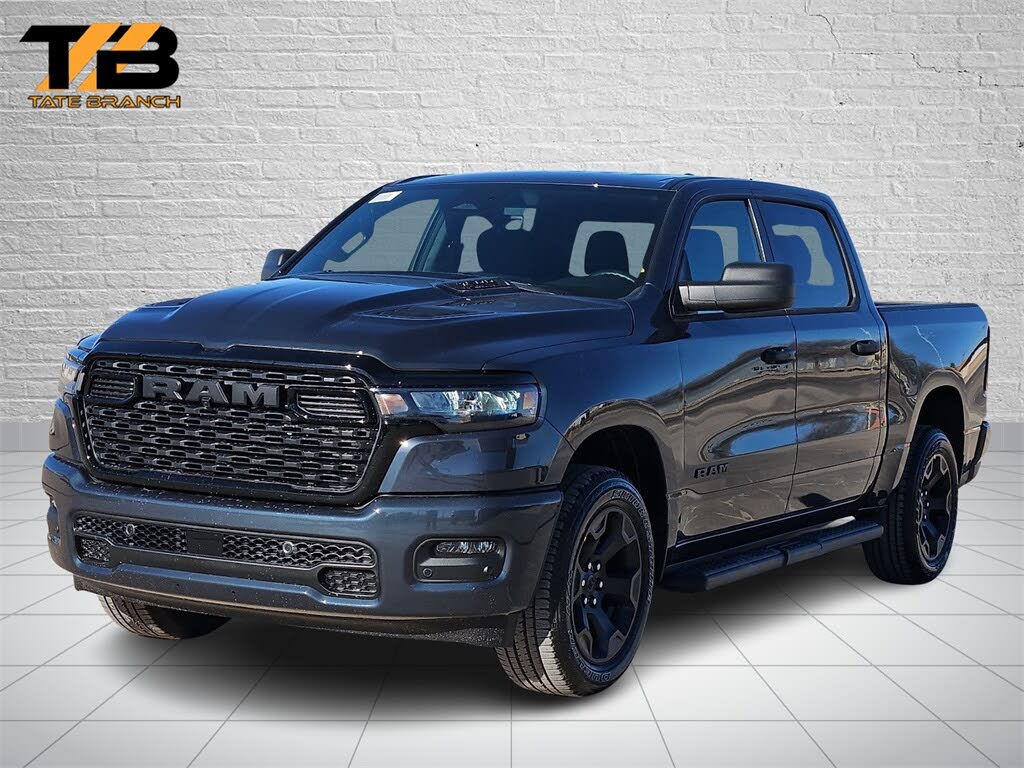 2026 RAM 1500 Express Crew Cab 4WD