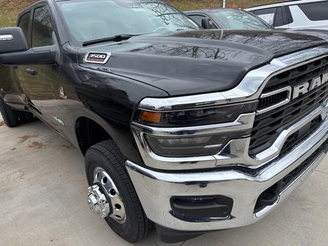 2026 RAM 3500 Big Horn Crew Cab LB DRW 4WD