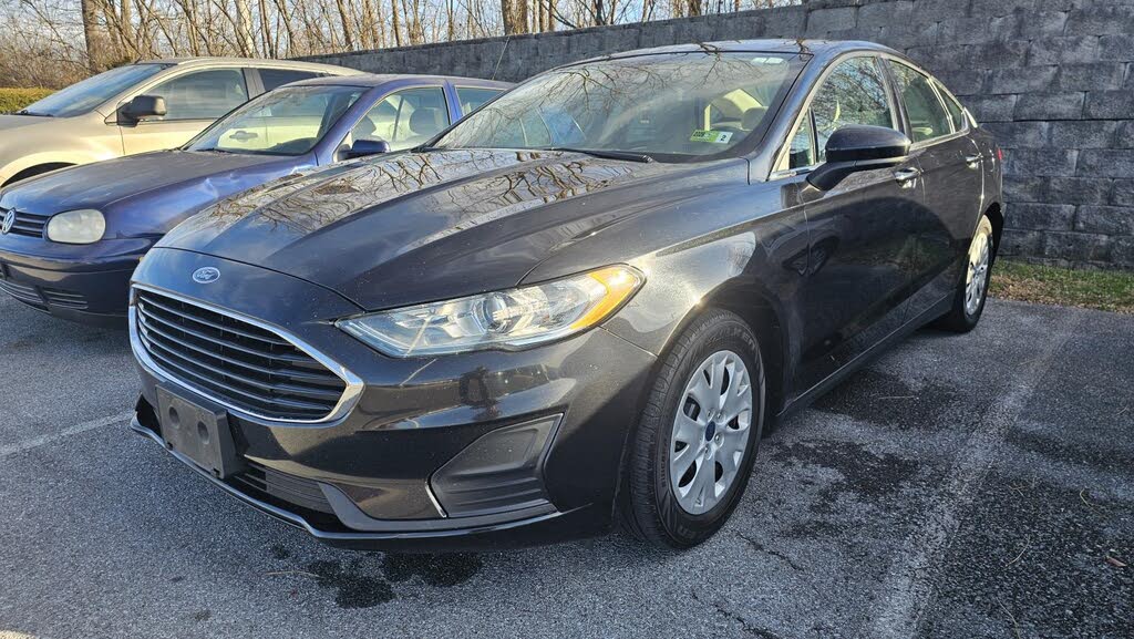 2020 Ford Fusion S FWD