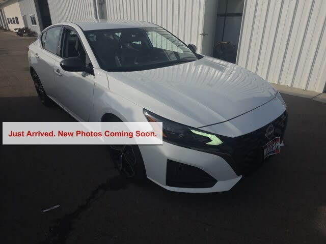 2023 Nissan Altima 2.5 SR FWD