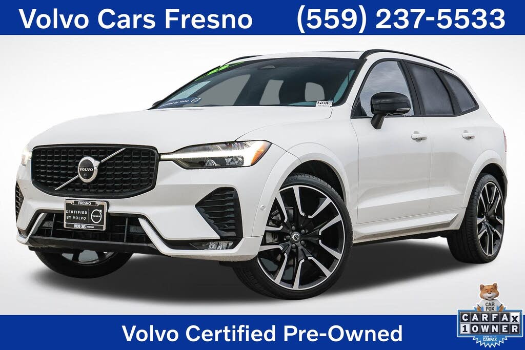 2023 Volvo XC60 B5 Ultimate Dark Theme AWD
