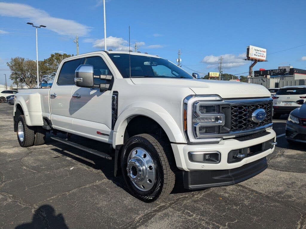 2024 Ford F-450 Super Duty Platinum Crew Cab LB DRW 4WD