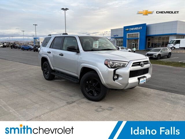 2024 Toyota 4Runner SR5 4WD