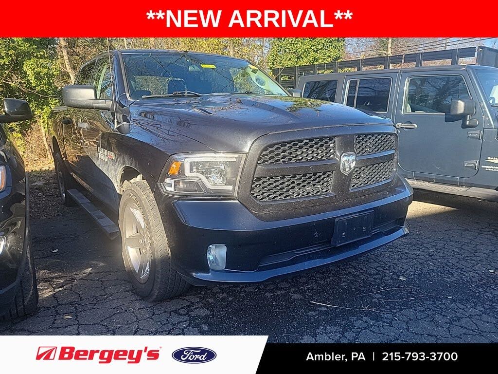 2018 RAM 1500 Express Crew Cab 4WD