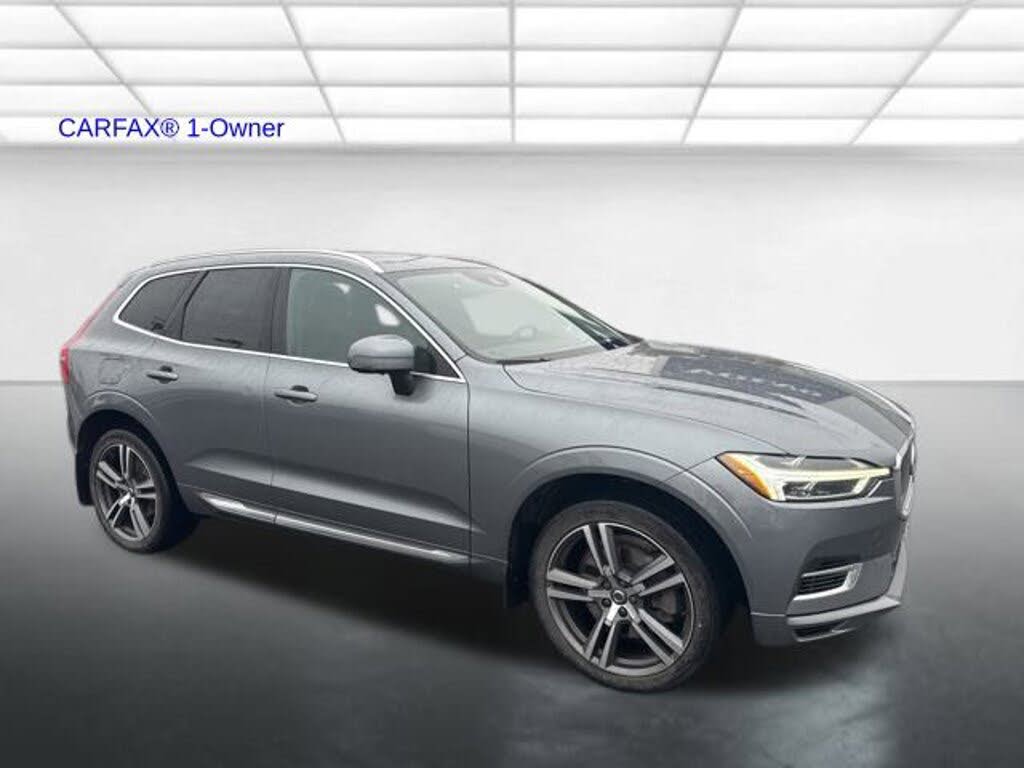 2021 Volvo XC60 Hybrid Plug-in Recharge Inscription Expression eAWD