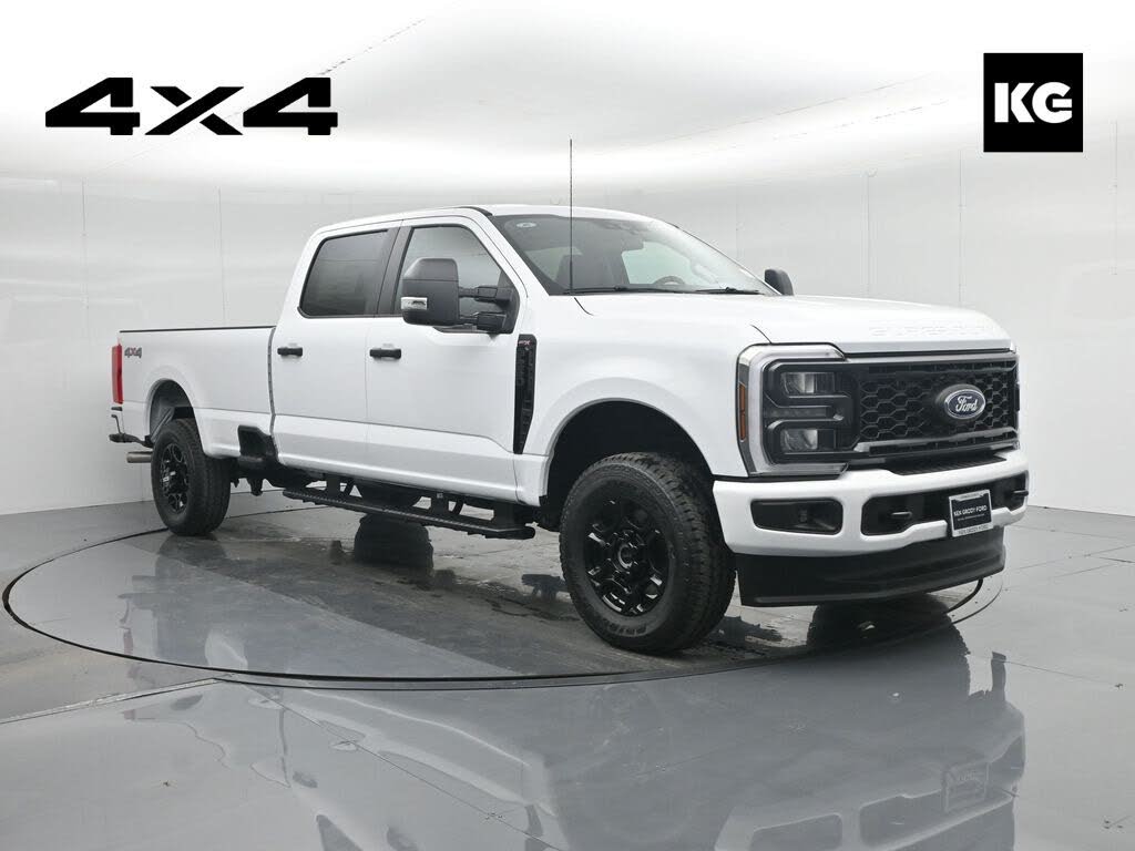 2026 Ford F-250 Super Duty XL Crew Cab 4WD