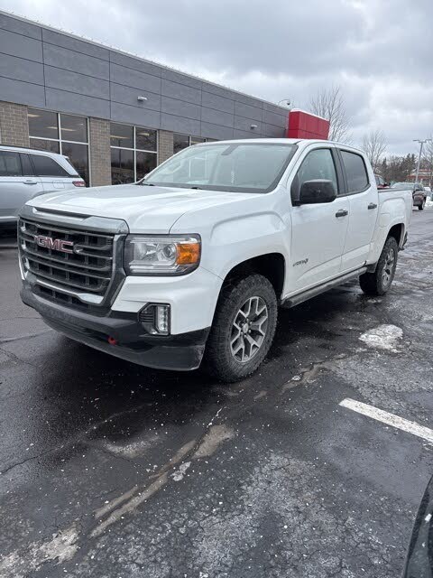 2022 GMC Canyon AT4 Crew Cab 4WD with Leather