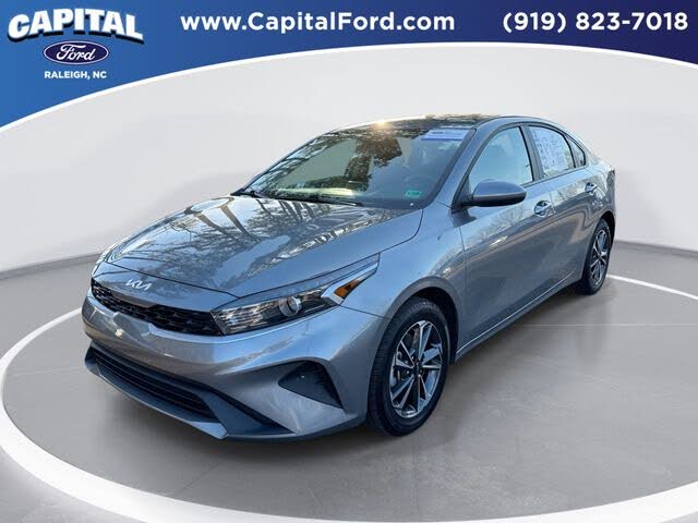 2024 Kia Forte LXS FWD