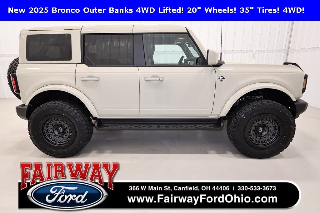2025 Ford Bronco Outer Banks 4-Door 4WD