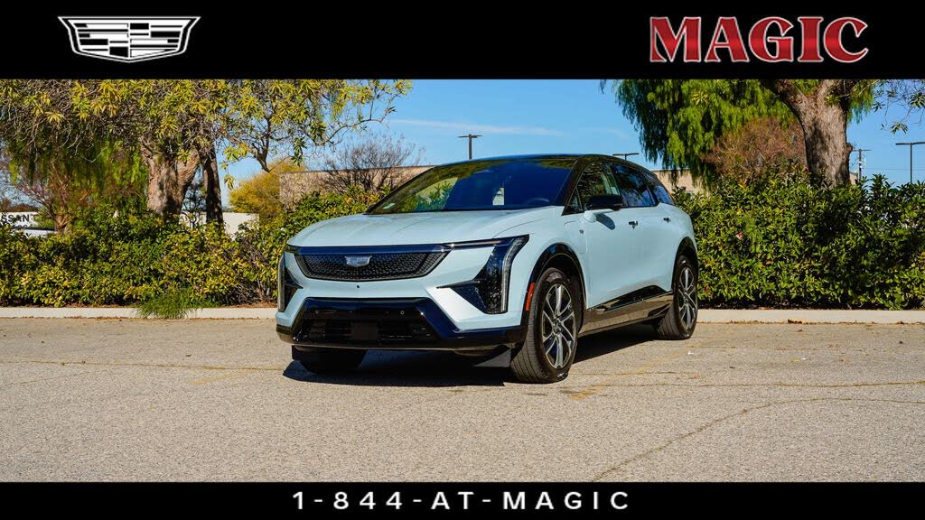 2026 Cadillac OPTIQ Premium Sport RWD