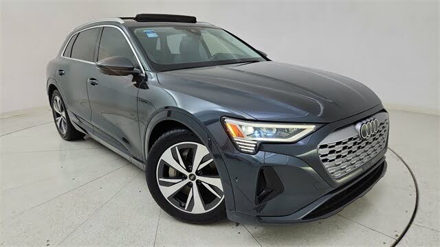 2024 Audi Q8 e-tron quattro Premium Plus AWD