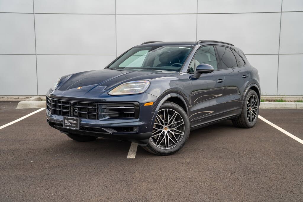 2025 Porsche Cayenne AWD