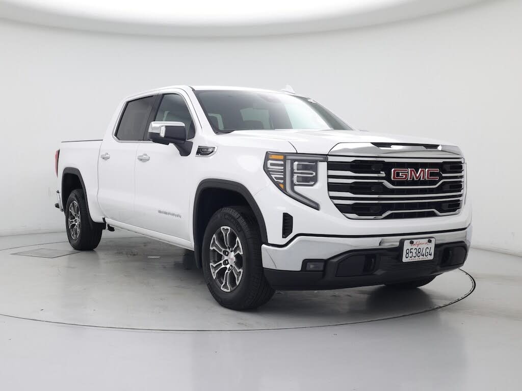 2026 GMC Sierra 1500 SLT Crew Cab RWD