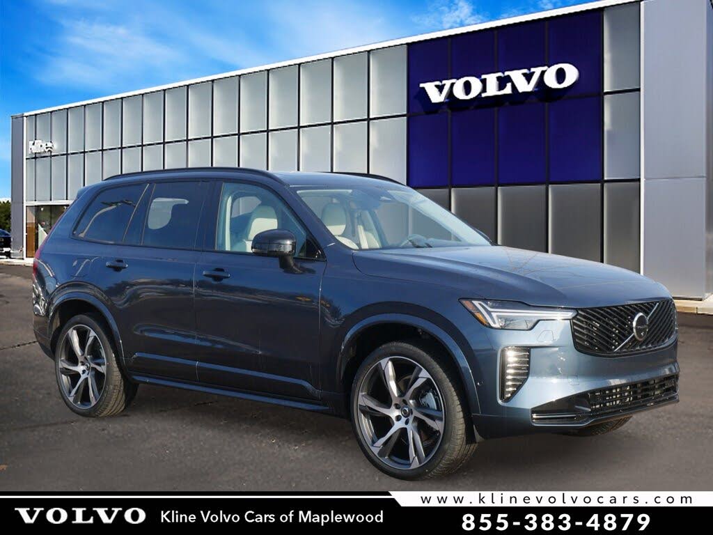 2026 Volvo XC90 B6 Ultra Dark 7-Passenger AWD