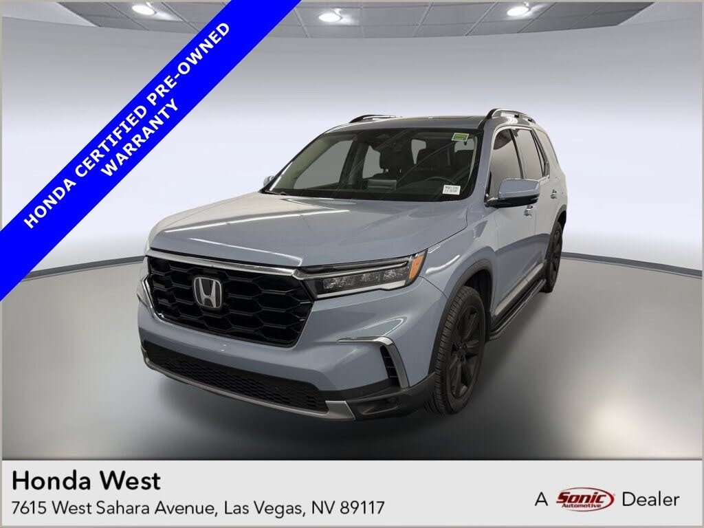 2023 Honda Pilot Touring FWD