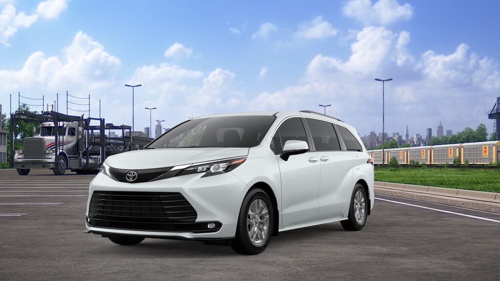 2026 Toyota Sienna XLE 7-Passenger AWD