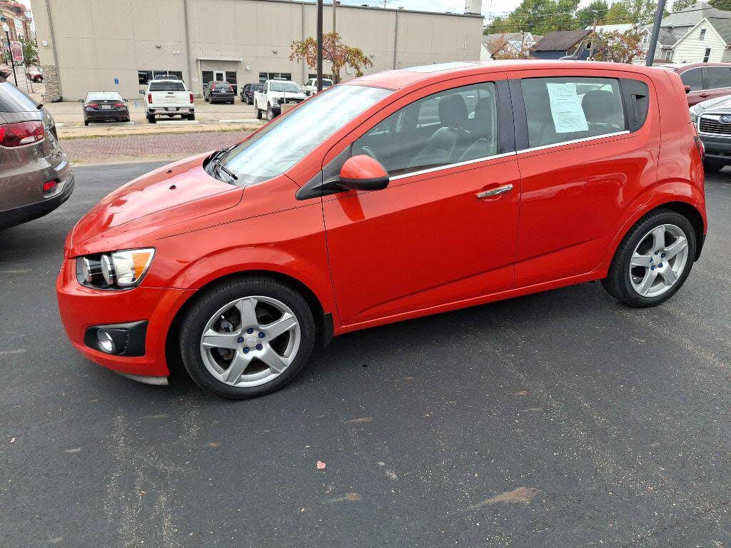 2013 Chevrolet Sonic LTZ Hatchback FWD