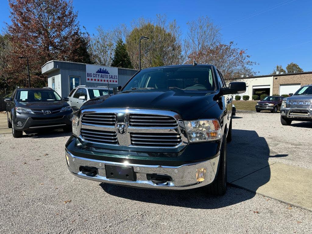 2017 RAM 1500 SLT Crew Cab 4WD