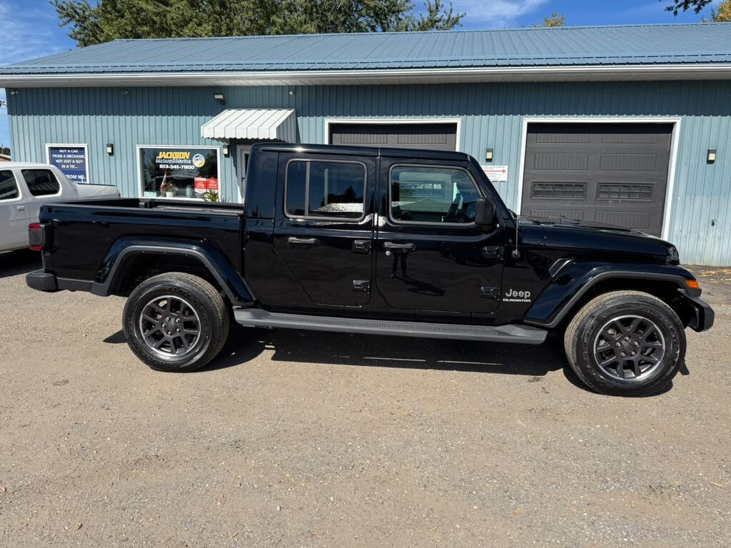 Jeep Gladiator Overland Crew Cab 4WD 2022