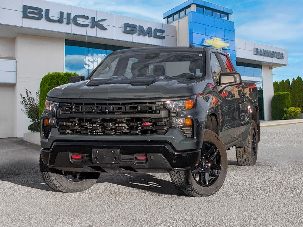 2025 Chevrolet Silverado 1500 Custom Trail Boss Crew Cab 4WD