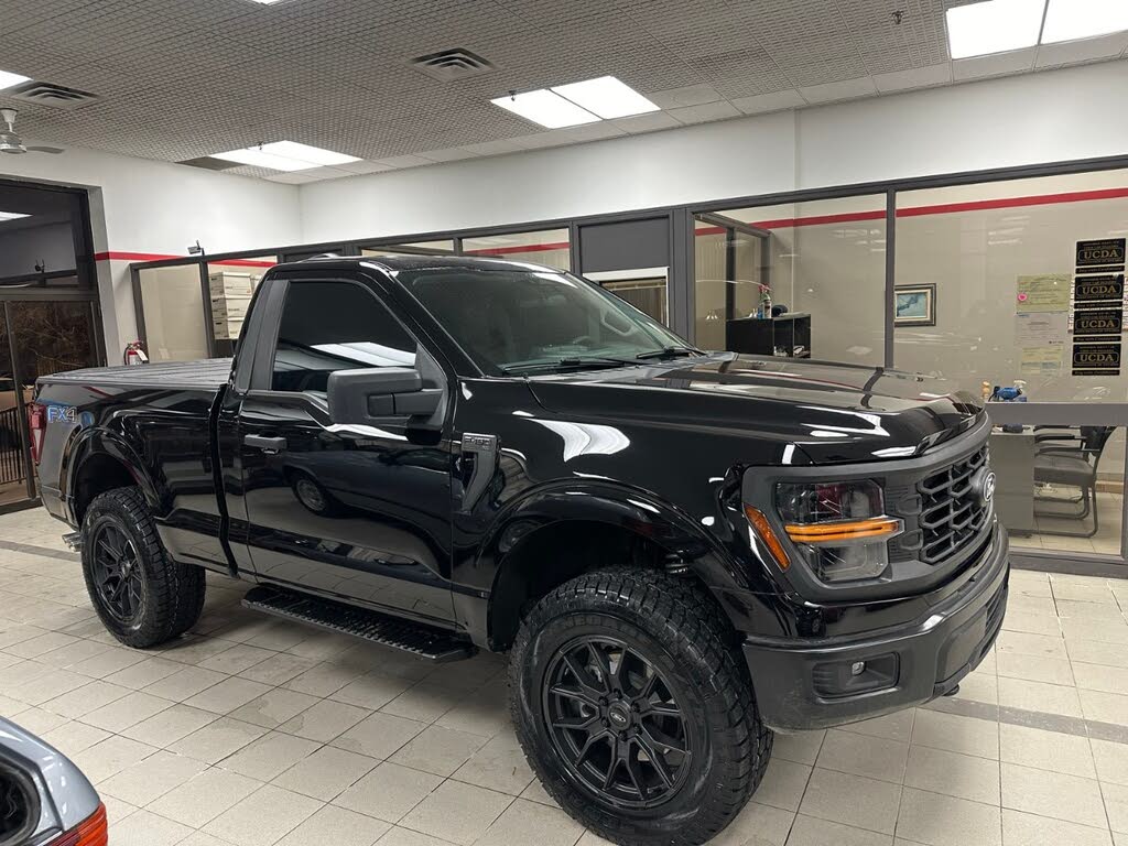 Ford F-150 XL Regular Cab 4WD 2025
